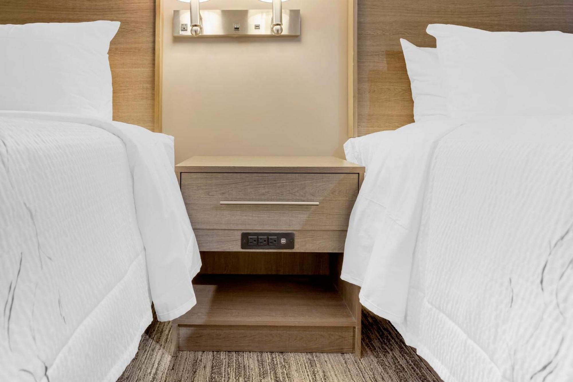 Red Roof Inn Plus Jamaica, Ny - Jfk Airport ニューヨーク エクステリア 写真