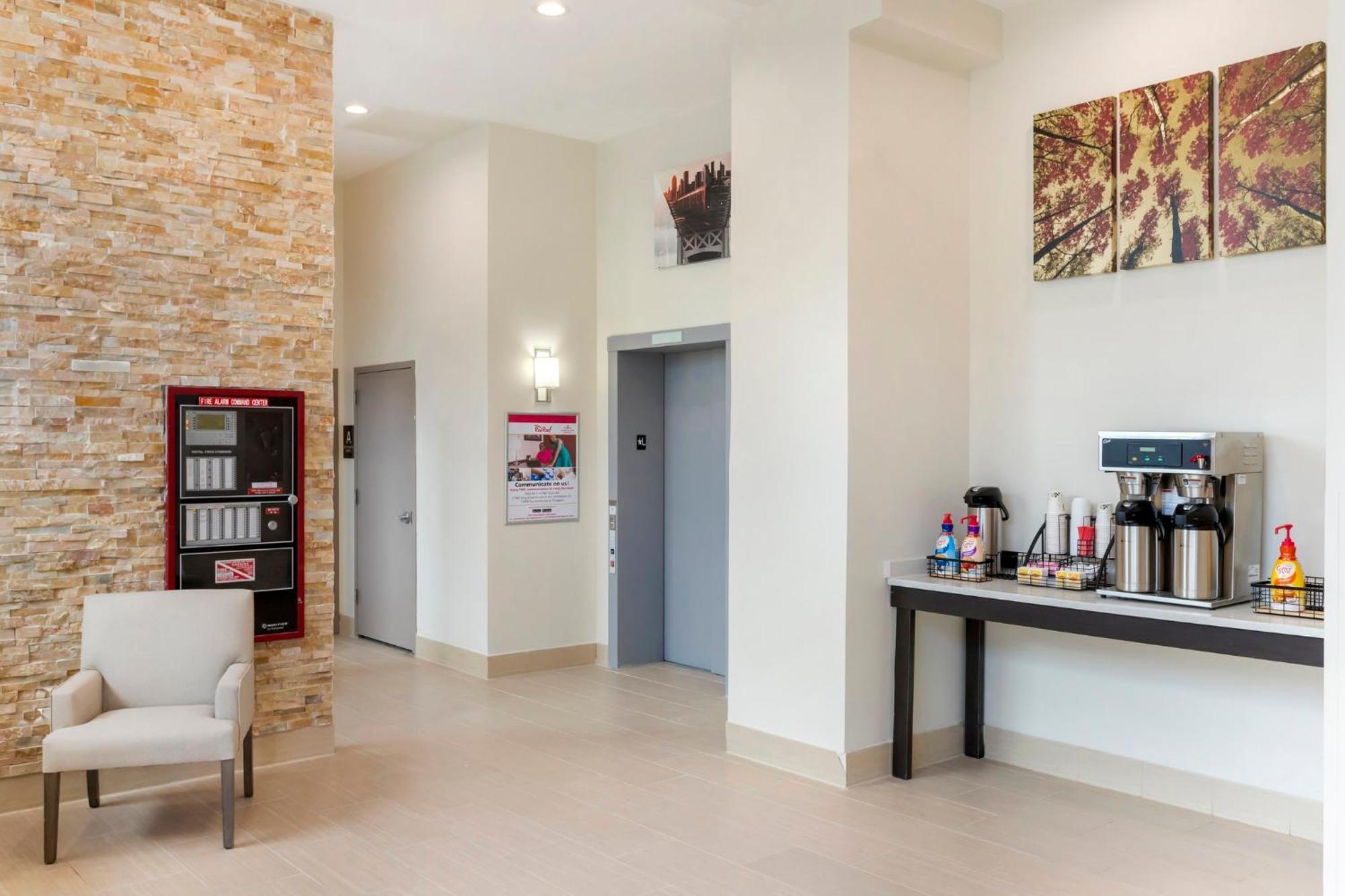Red Roof Inn Plus Jamaica, Ny - Jfk Airport ニューヨーク エクステリア 写真