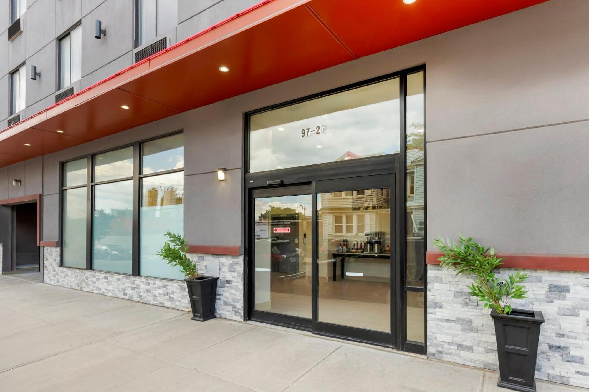 Red Roof Inn Plus Jamaica, Ny - Jfk Airport ニューヨーク エクステリア 写真